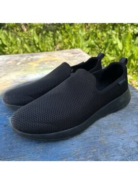 Skechers GOwalk Max Clinched Black Slip On Walking Shoes 54600 Men's 12 - 990
